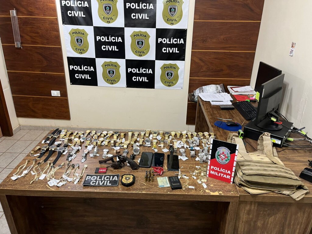 Operação conjunta prende suspeitos de roubo a joalheria, apreende armas e recupera objetos em São Bento